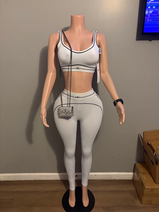 White Alo Set