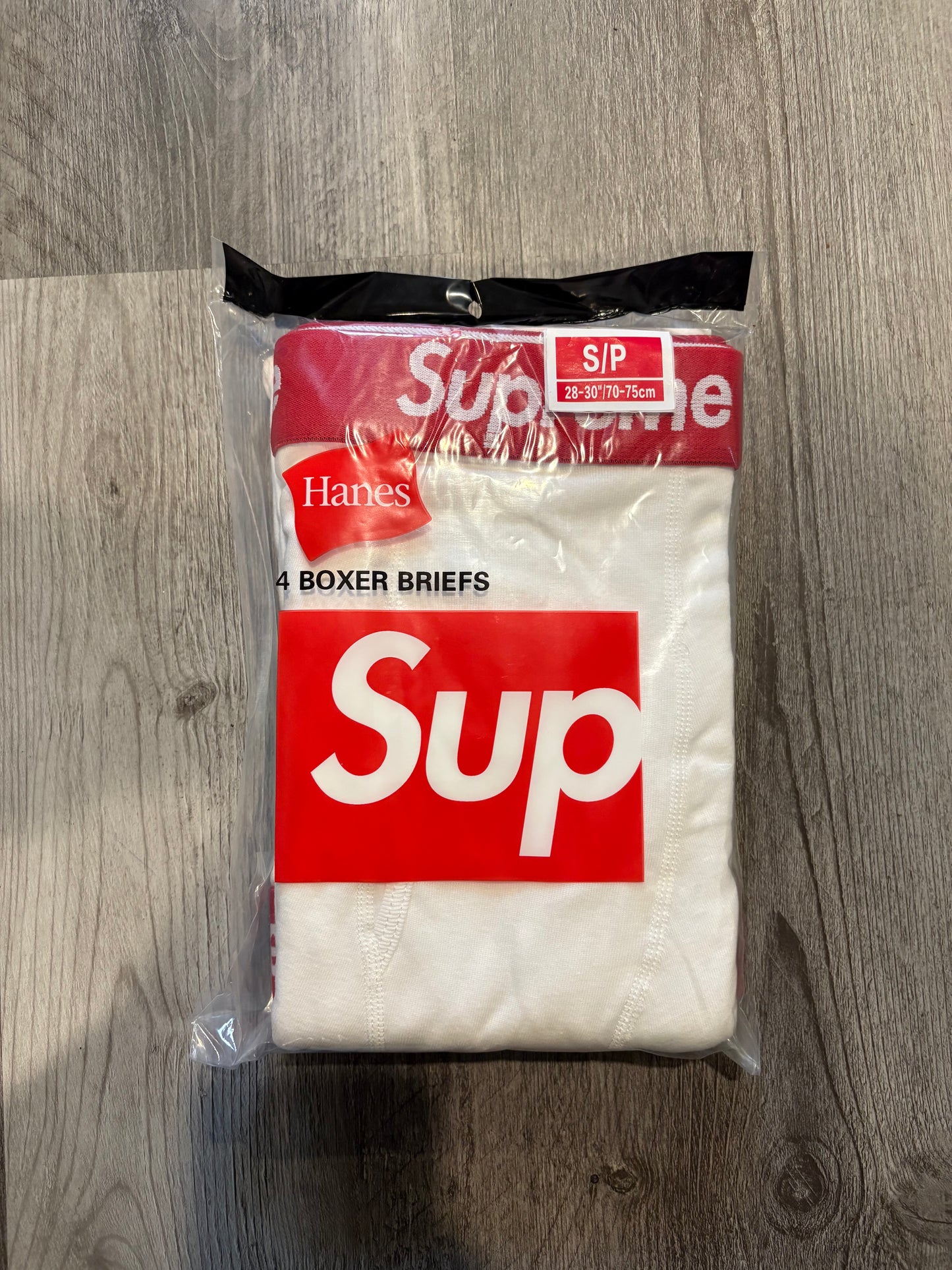 Supreme x Hanes 4pck Briefs